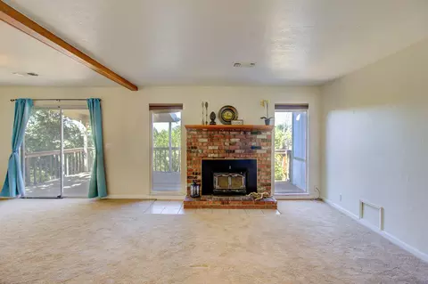 1325 Riviera Dr, Redding, CA 96001 photo 7