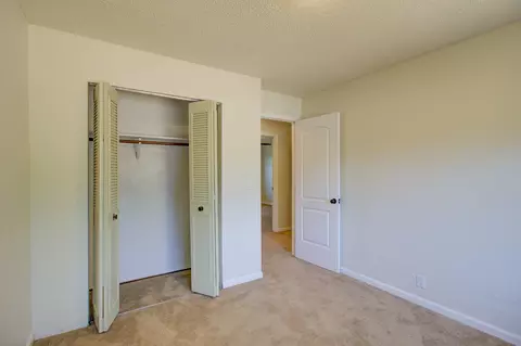 1325 Riviera Dr, Redding, CA 96001 photo 19