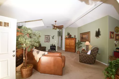 39946 Pumice Dr, Cassel, CA 96016 photo 4
