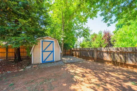 1941 Bembow Dr, Redding, CA 96002 photo 27