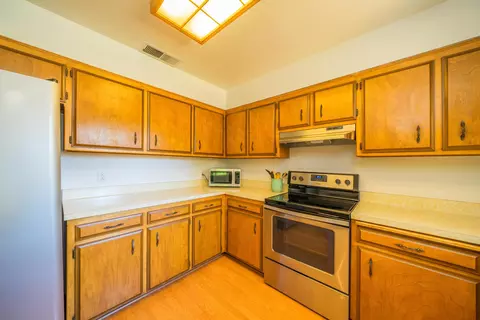 1941 Bembow Dr, Redding, CA 96002 photo 8