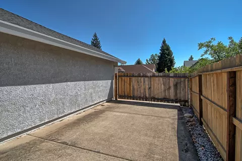2150 Adirondack Dr, Redding, CA 96001 photo 25