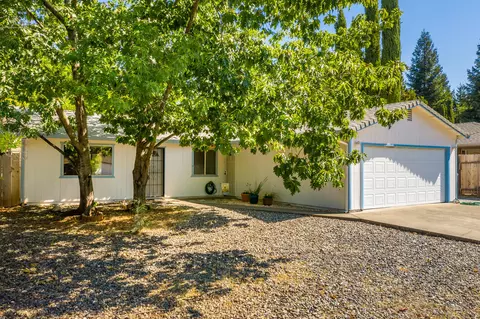 1726 Lazelle Ct, Redding, CA 96002 photo 1