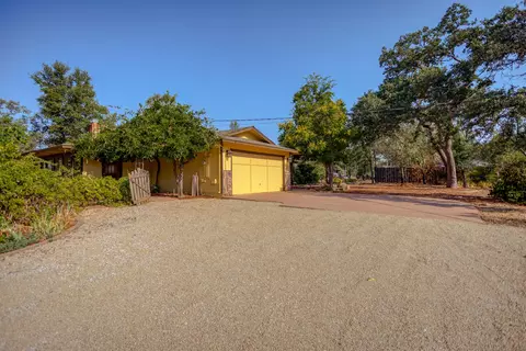 10546 Green Oaks Ln, Redding, CA 96003 photo 46