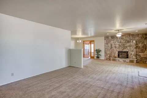 10546 Green Oaks Ln, Redding, CA 96003 photo 7