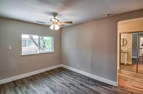 11718 Woggon Ln, Redding, CA 96003 photo 17