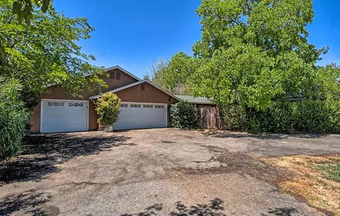 11718 Woggon Ln, Redding, CA 96003 photo 2
