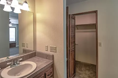 1210 Pueblo Ct, Redding, CA 96001 photo 22