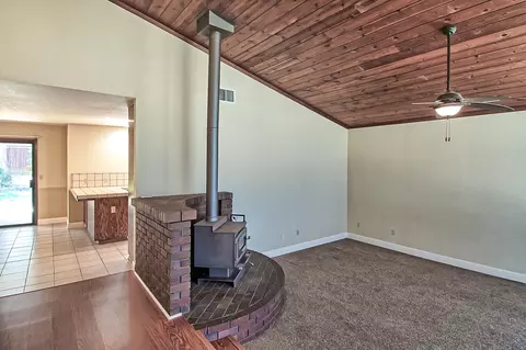 1210 Pueblo Ct, Redding, CA 96001 photo 9