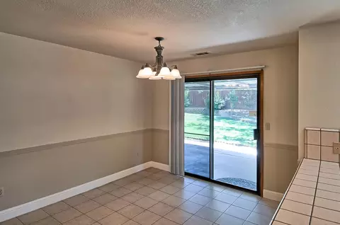 1210 Pueblo Ct, Redding, CA 96001 photo 14