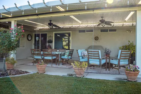 11473 Wales Dr, Redding, CA 96003 photo 3