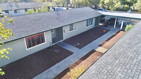 2857 June St, Redding, CA 96002 photo 5