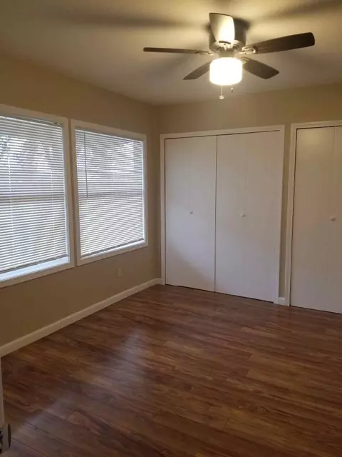 6937 Skyway St, Redding, CA 96002 photo 9