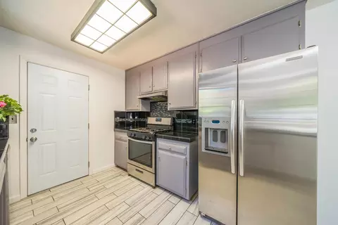 2085 Deimos Ct, Redding, CA 96002 photo 4
