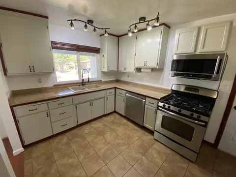 2091 Phobos Ct, Redding, CA 96002 photo 3
