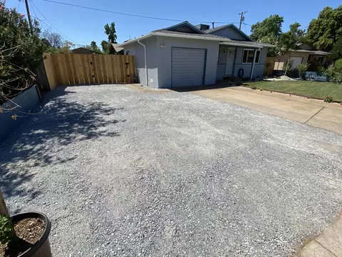 2091 Phobos Ct, Redding, CA 96002 photo 2