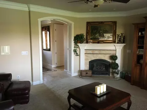 3845 Meadow Oak Way, Redding, CA 96002 photo 9