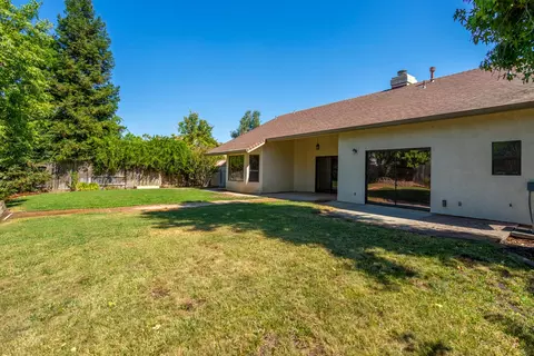 2978 Dawnridge Dr, Redding, CA 96001 photo 15