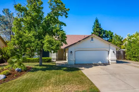 2978 Dawnridge Dr, Redding, CA 96001 photo 2