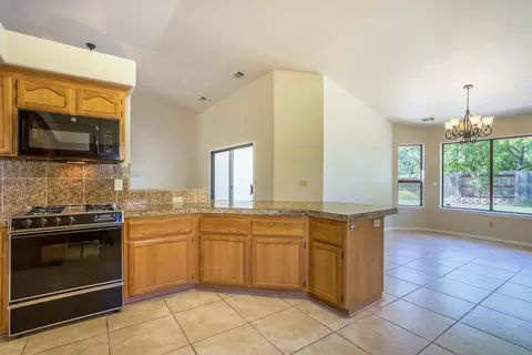 2978 Dawnridge Dr, Redding, CA 96001 photo 6