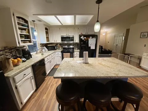 565 Armando Ave, Redding, CA 96003 photo 7