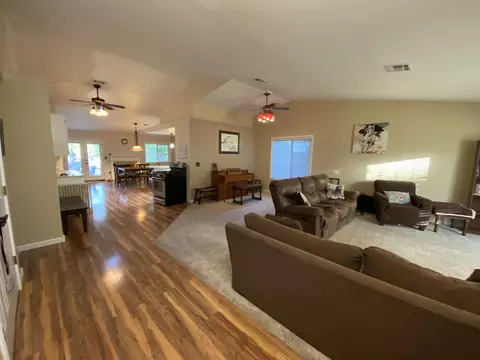 565 Armando Ave, Redding, CA 96003 photo 10