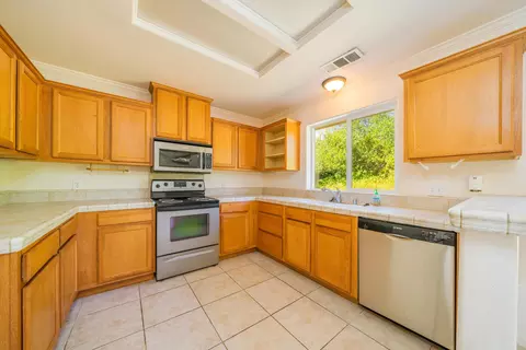 20922 Elvina Way, Redding, CA 96003 photo 7