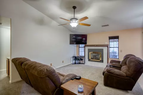 3487 Somerset Ave, Redding, CA 96002 photo 5