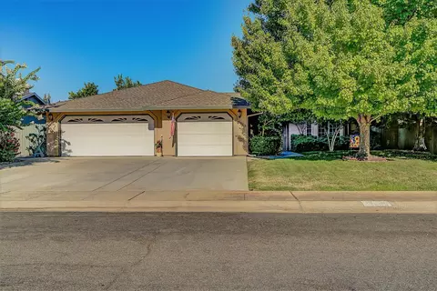 3965 Meadow Oak Way, Redding, CA 96002 photo 1
