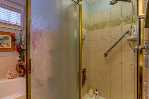 3965 Meadow Oak Way, Redding, CA 96002 photo 23