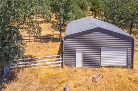 10810 Oak Run Rd, Oak Run, CA 96069 photo 19
