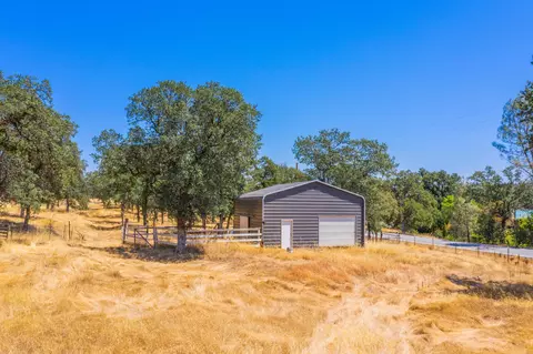 10810 Oak Run Rd, Oak Run, CA 96069 photo 17