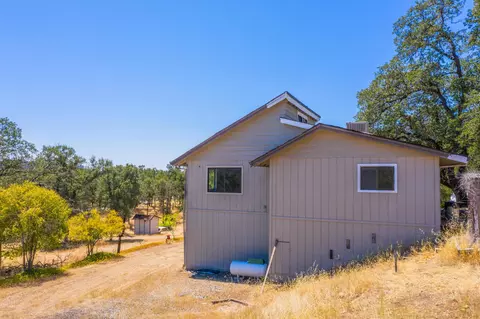 10810 Oak Run Rd, Oak Run, CA 96069 photo 13