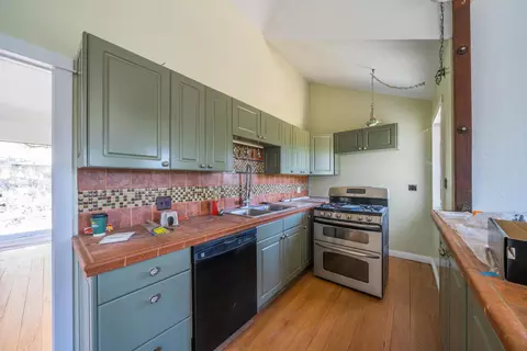 10810 Oak Run Rd, Oak Run, CA 96069 photo 7