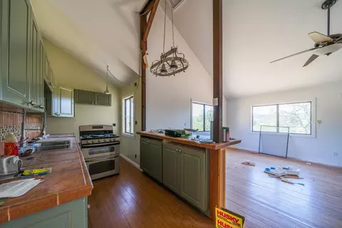 10810 Oak Run Rd, Oak Run, CA 96069 photo 4