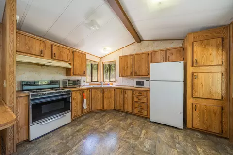 21325 Old Alturas Rd, Redding, CA 96003 photo 9