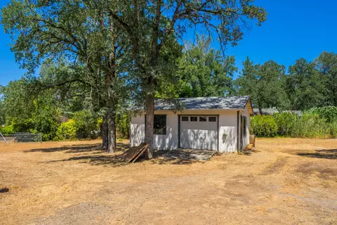 21325 Old Alturas Rd, Redding, CA 96003 photo 17