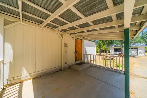 21325 Old Alturas Rd, Redding, CA 96003 photo 4