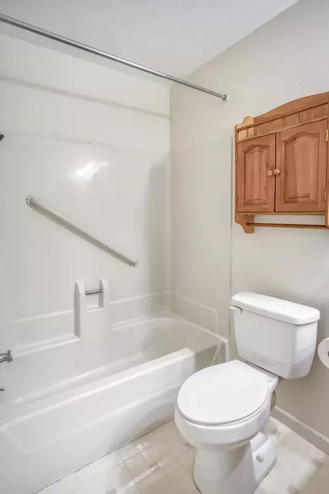 3707 Sunwood Dr, Redding, CA 96002 photo 12