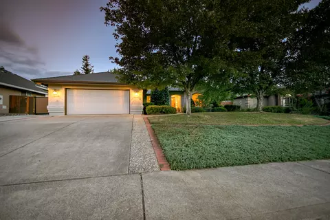 2063 Princeton Way, Redding, CA 96003 photo 95