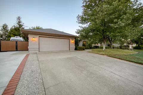 2063 Princeton Way, Redding, CA 96003 photo 24