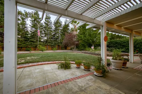 2063 Princeton Way, Redding, CA 96003 photo 2