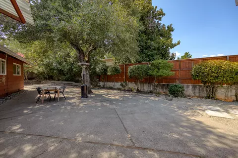 1170 Almond Ave, Redding, CA 96001 photo 48
