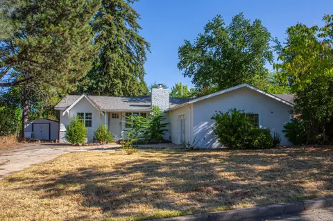 2188 Belladonna St, Redding, CA 96002 photo 2