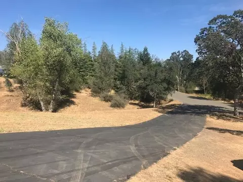 16224 Serene Dr, Redding, CA 96001 photo 3
