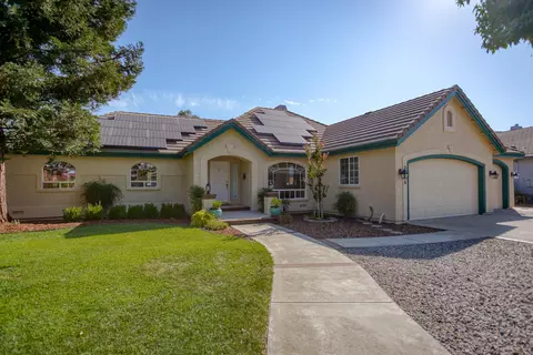 2916 Panorama Dr, Redding, CA 96003 photo 4