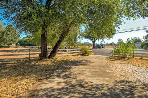 8770 Airport Rd, Redding, CA 96002 photo 24