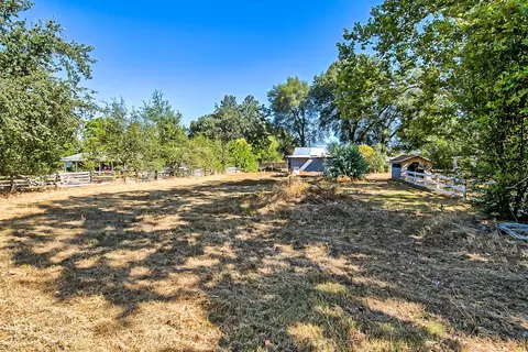 8770 Airport Rd, Redding, CA 96002 photo 32