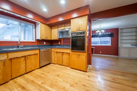 6831 Reflection St, Redding, CA 96001 photo 6
