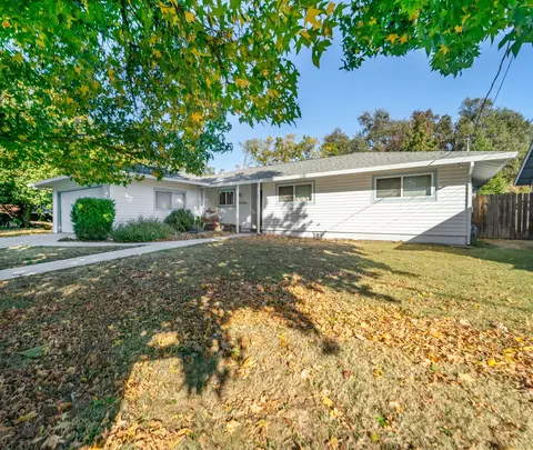 6831 Reflection St, Redding, CA 96001 photo 1